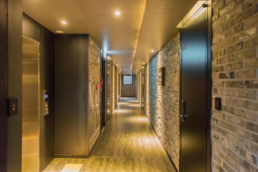 Centralperson Pyeongtaek Hotel מראה חיצוני תמונה