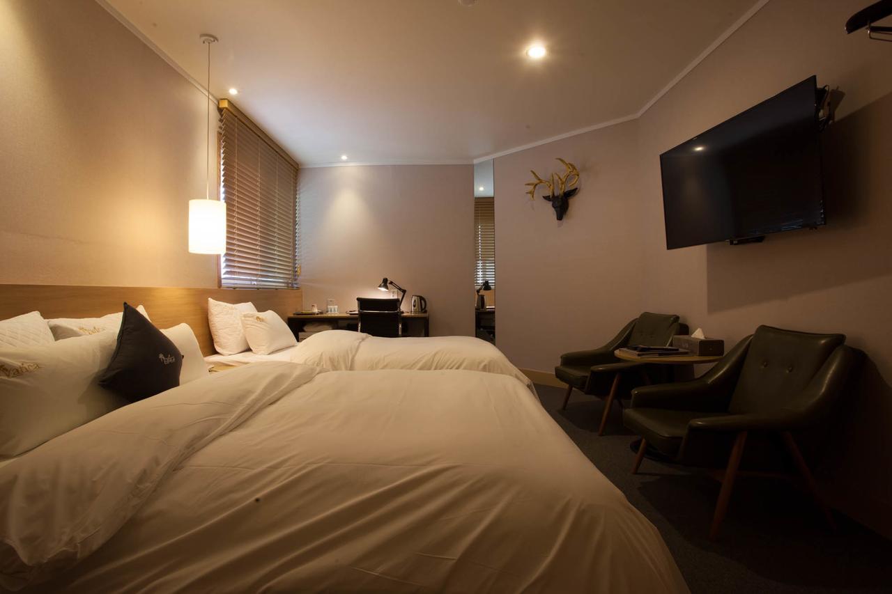 Centralperson Pyeongtaek Hotel מראה חיצוני תמונה