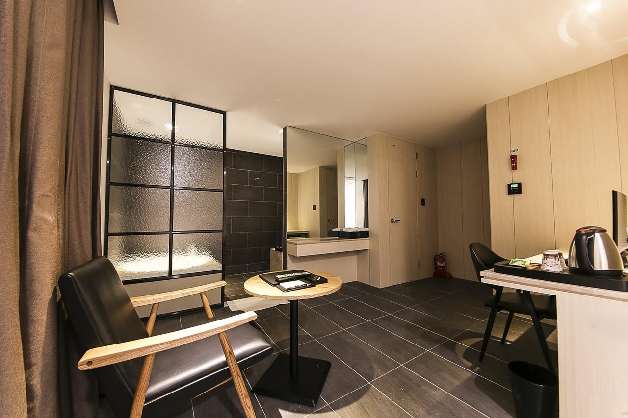 Centralperson Pyeongtaek Hotel מראה חיצוני תמונה